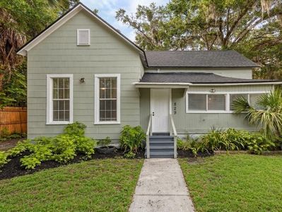 829 NE 3RD STREET