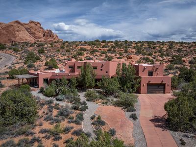3617 E Red Rock Dr