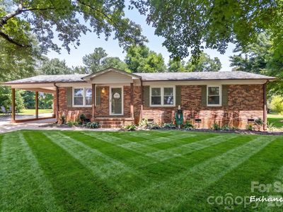 5654 Chadwick Ct