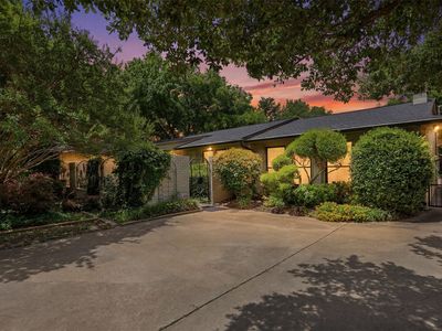 4004 Angus Dr