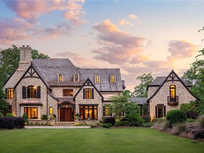 550 Blue Heron Way