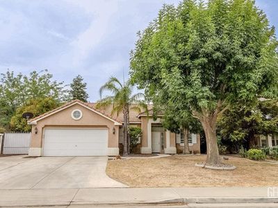 10205 Roehampton Ave