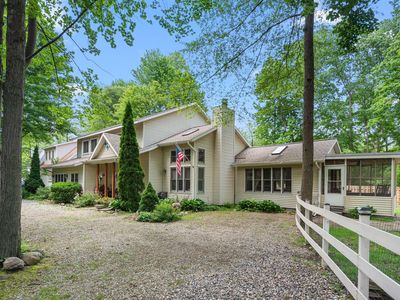 9177 Shady Ln