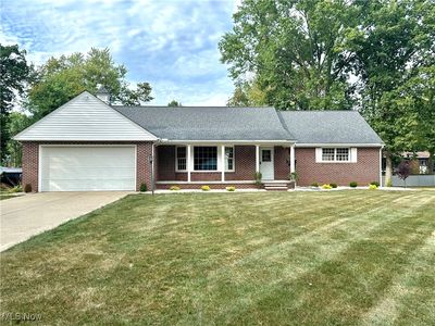 707 Greenlawn Ave