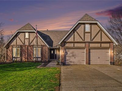 1404 Colony Dr