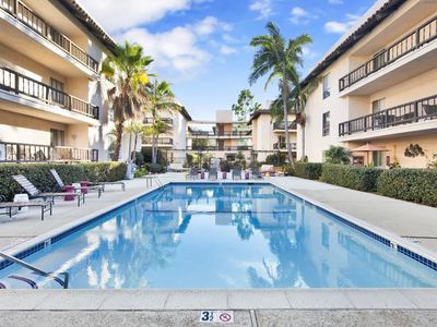 1127 E Del Mar Blvd APT 334