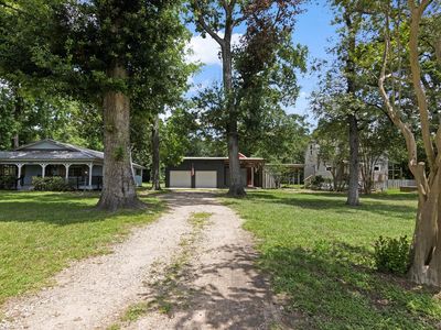 11501 Friendship Ln