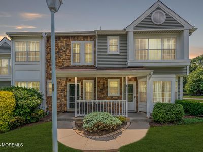 2 Stirrup Court