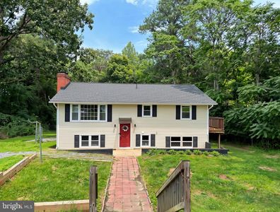Property at 20121 Sparta Rd, Milford, VA