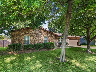 Property at 501 Saint John Dr, Belleville, IL