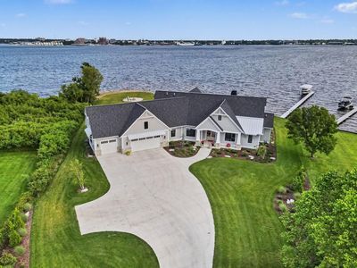 1019 Moorings Ct