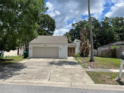 207 Birch Ter