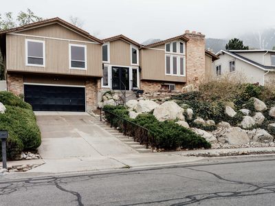 10077 Majestic Canyon Rd