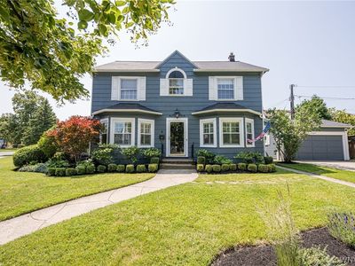 8 North Dr