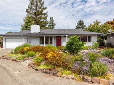304 Mockingbird Circle