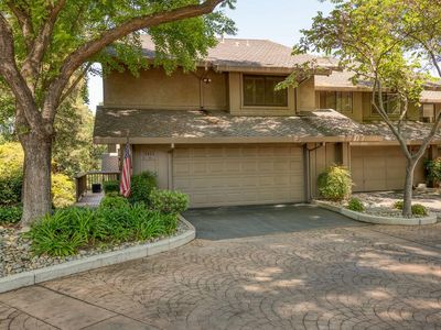 1921 Edgebrook Dr Unit A