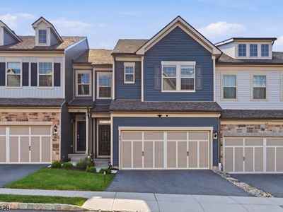 44 Dahlia Dr
