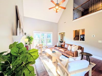 3036 Community Cir