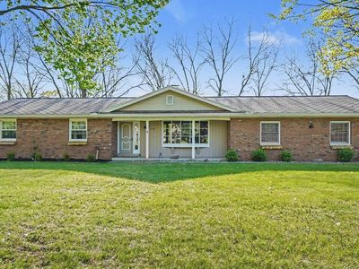 6190 Maple Rd