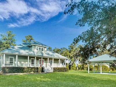 1261 Otter Slide Loop NE