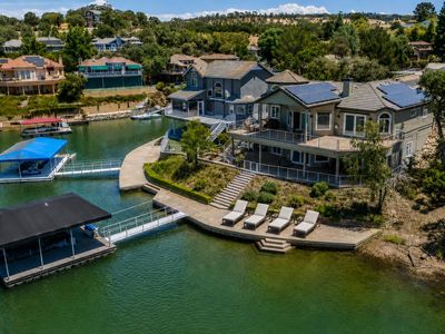 1137 Shoreline Ct