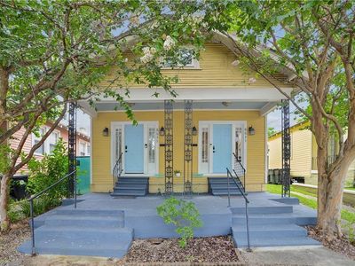 8633-35 S Claiborne Ave