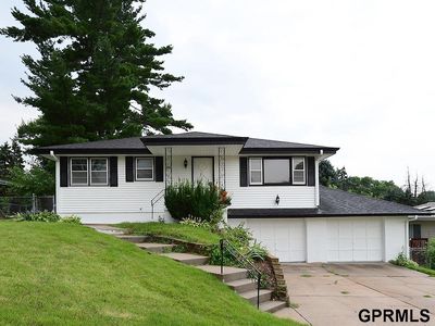 3717 Groves Rd