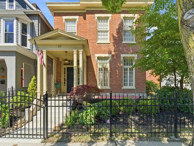 27 Hoffman Ave