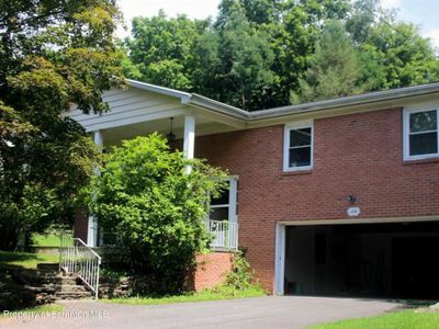 106 Sturbridge Rd
