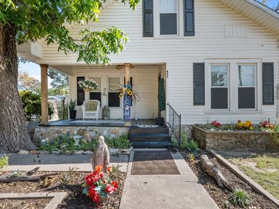435 Elm St