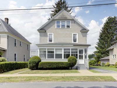 25 Maple Avenue