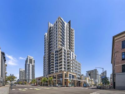 575 6th Ave Unit 1004