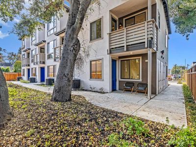 Property at 943 Woodside Rd, Redwood City, CA