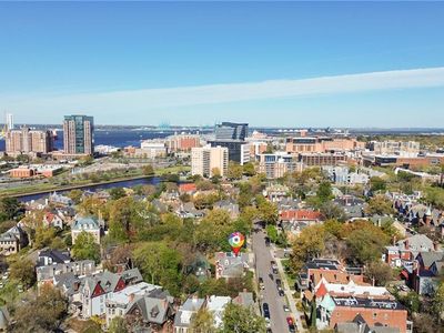 324 Colonial