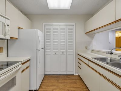 18 Plantation Dr APT 204