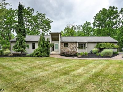 1 Hendrick Rd