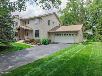 Property at 3 Proctor Court, Loudonville, NY