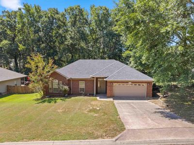 3013 Greenbrier Dr