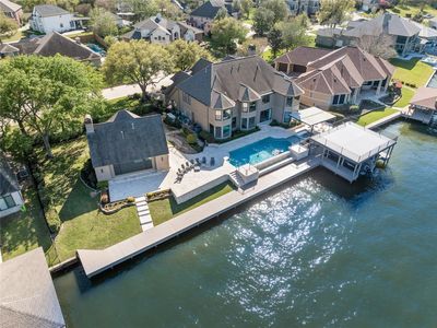 385 Edgewood Dr