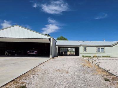808 Skyhawk Ave