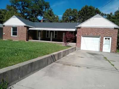 1608 Park Ave W