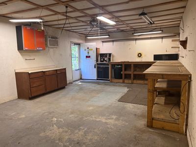 208 S Elm St