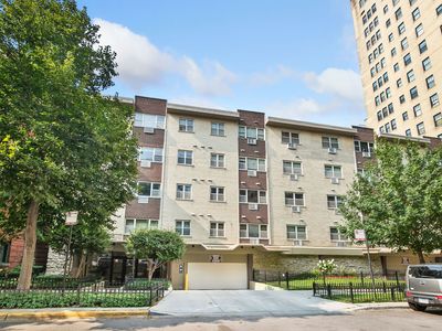 420 W Aldine Ave APT 426