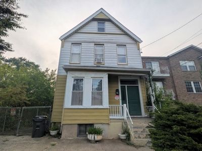 277 S 9Th St