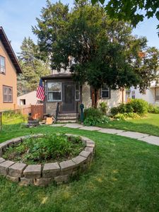 4159 Snelling Ave