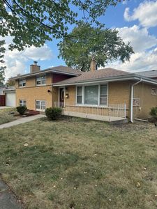 9558 S Sacramento Ave