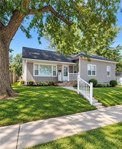 714 N Buchanan St