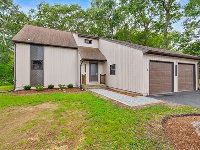 6 Acacia Ct