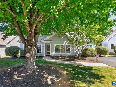 1045 Wintergreen Ln