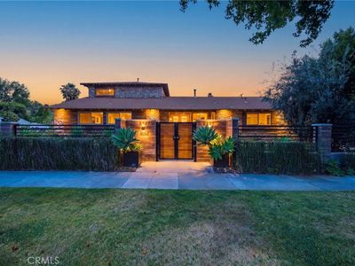 5237 Topanga Canyon Blvd